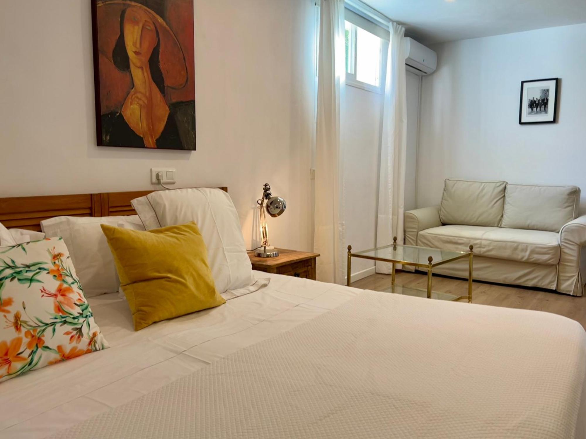 At Home In Malaga Stay & Solo Travellers รินกอนเดลาวิกตอเรีย ภายนอก รูปภาพ