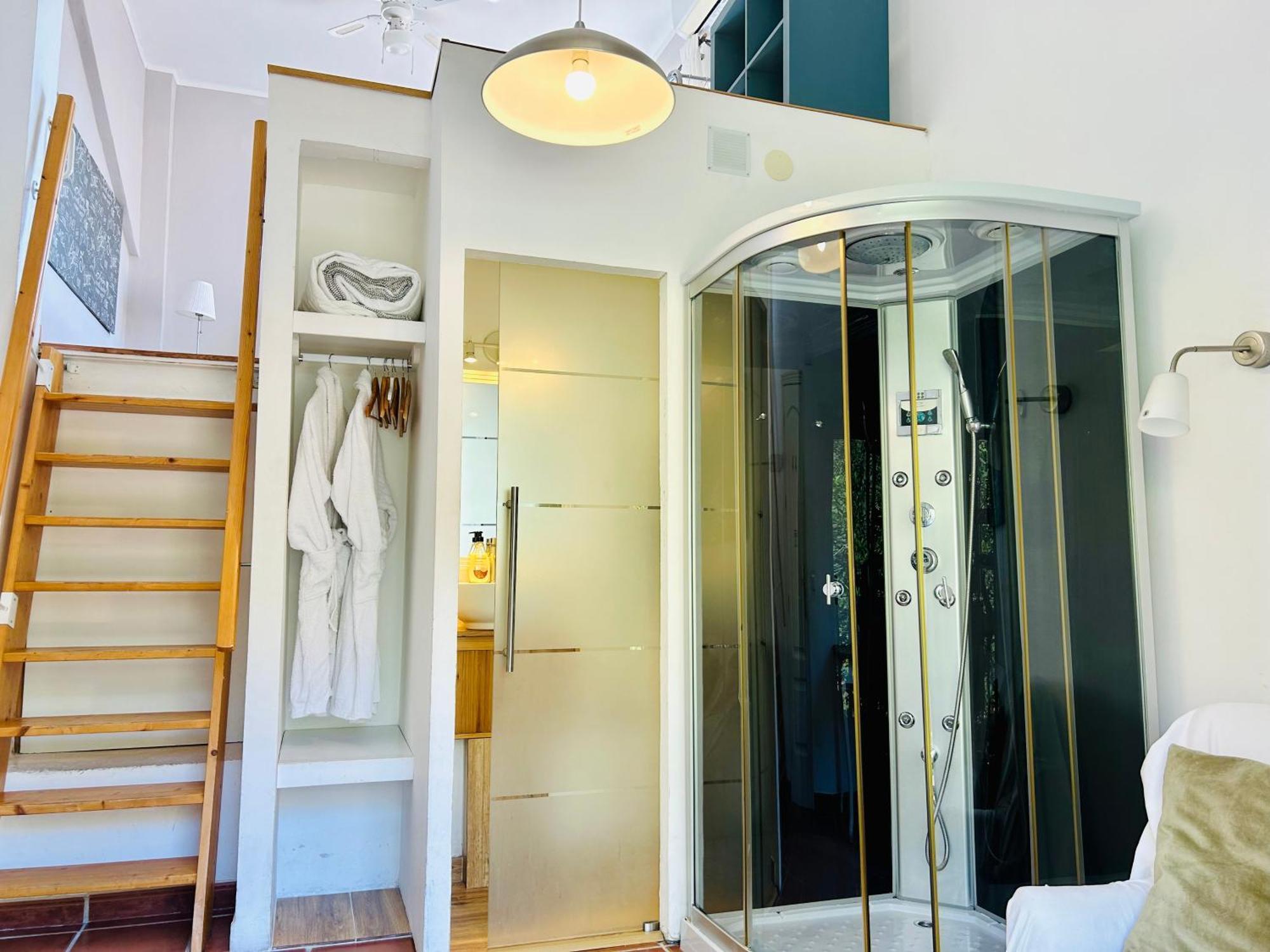 At Home In Malaga Stay & Solo Travellers รินกอนเดลาวิกตอเรีย ภายนอก รูปภาพ
