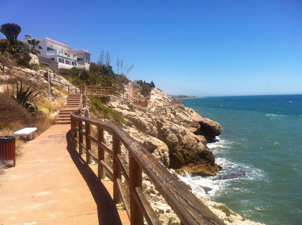 At Home In Malaga Stay & Solo Travellers รินกอนเดลาวิกตอเรีย ภายนอก รูปภาพ