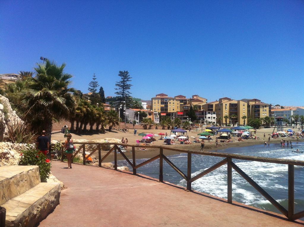 At Home In Malaga Stay & Solo Travellers รินกอนเดลาวิกตอเรีย ภายนอก รูปภาพ