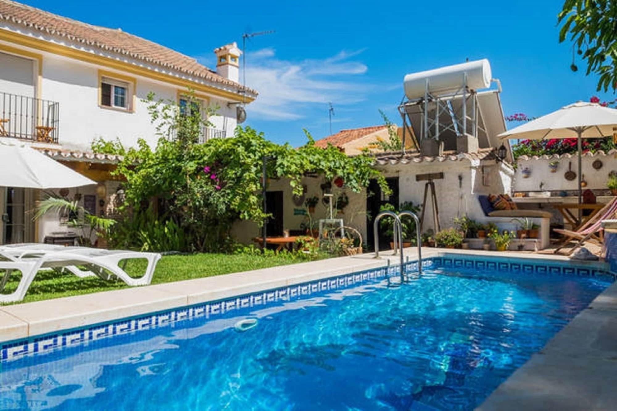 At Home In Malaga Stay & Solo Travellers รินกอนเดลาวิกตอเรีย ภายนอก รูปภาพ